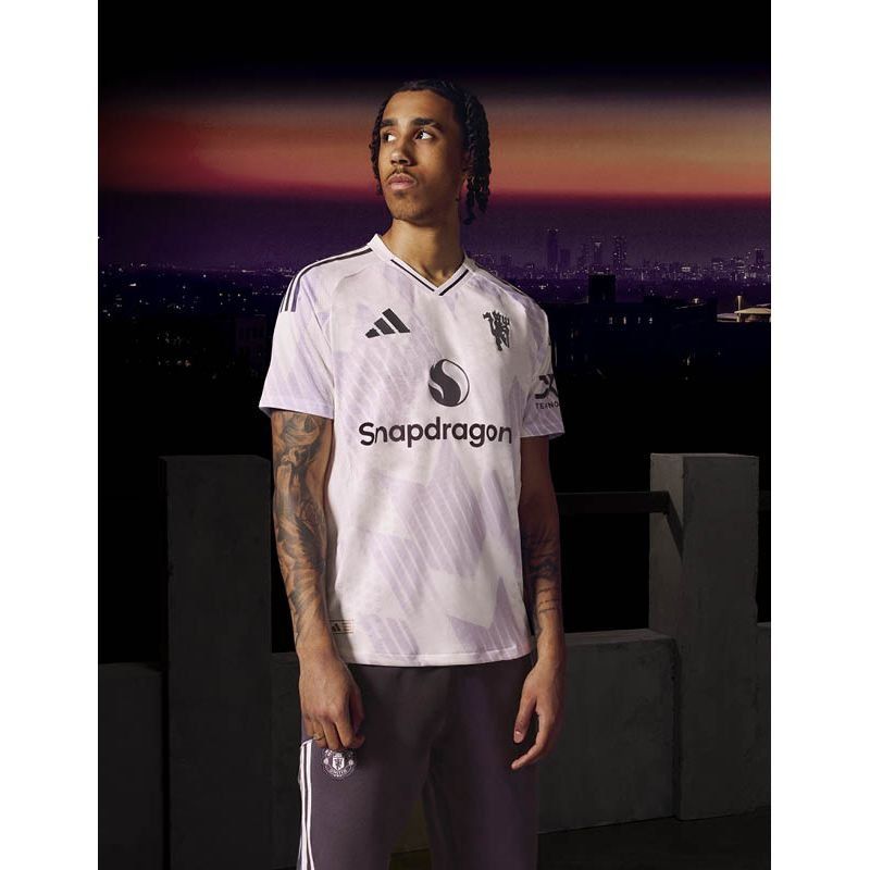 Manchester United Away Shirt 2025/26 Authentic - Men's-SoccerKits Hub | Buy Soccer Jerseys Online